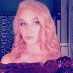 Meet your Posher, Ani